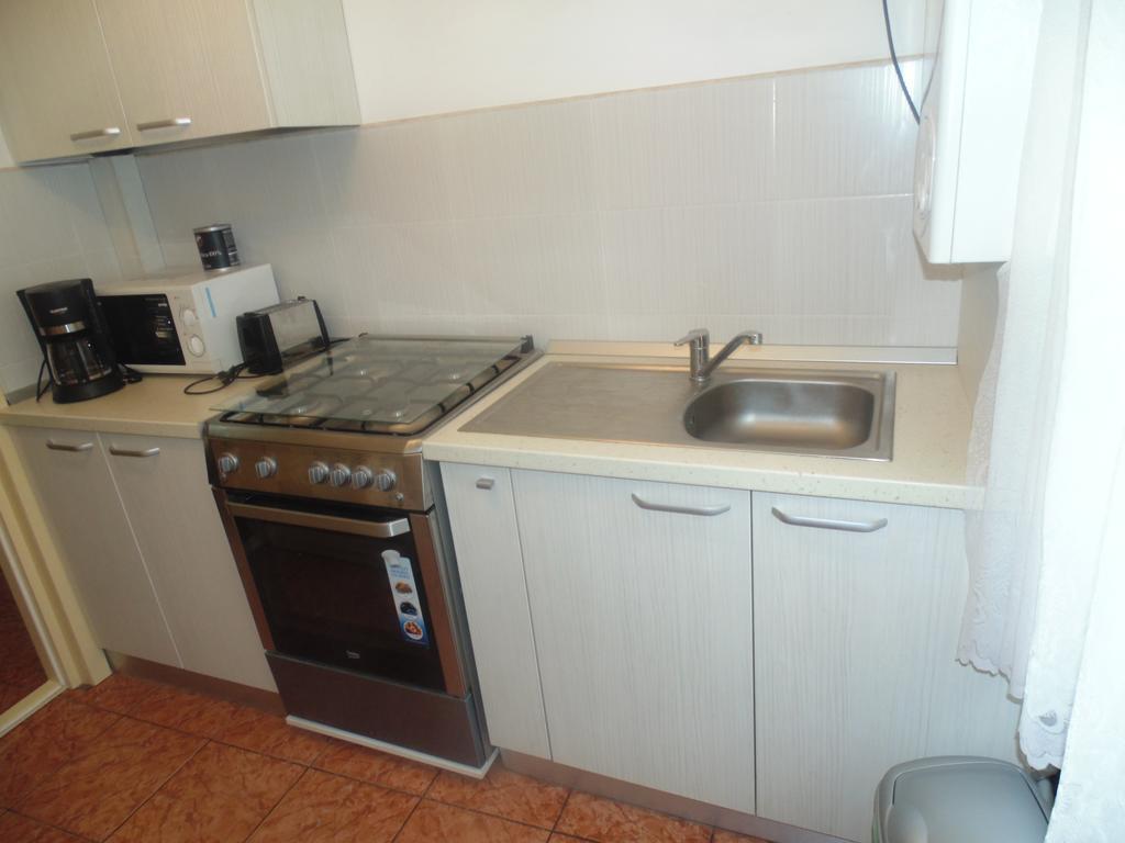 Lary Apartament Suceava Bilik gambar