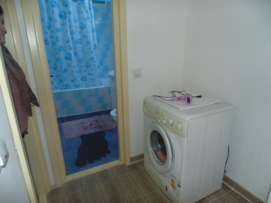 Lary Apartament Suceava Bilik gambar